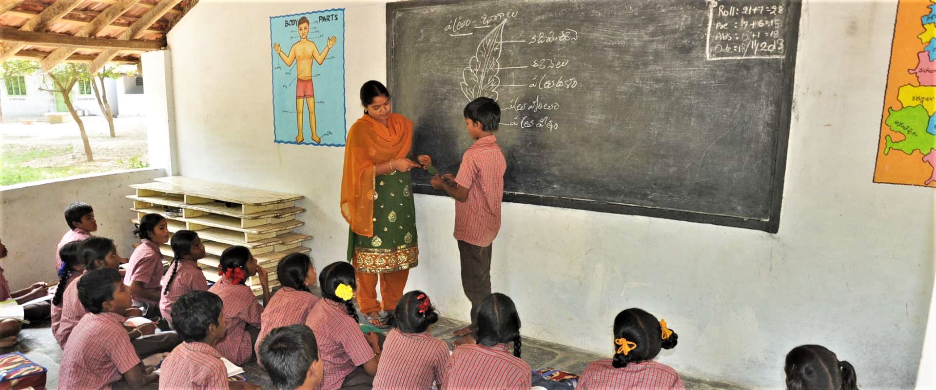 Lezione_India_Mani_Tese_2017