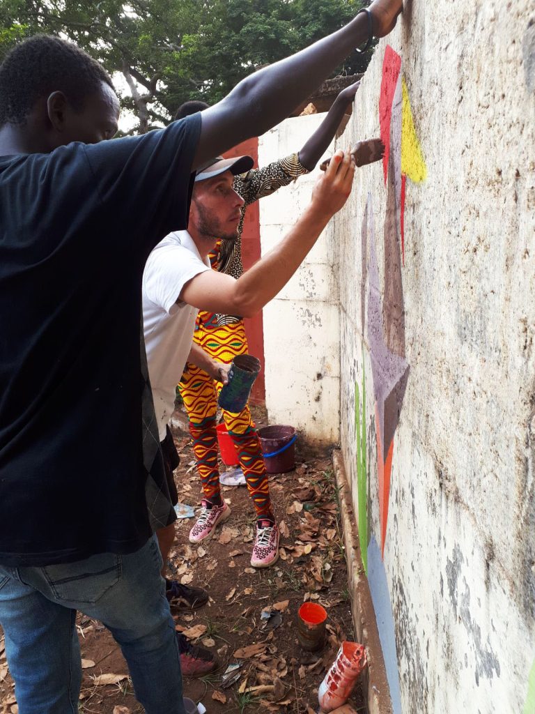 street art gallo giovani Mani Tese Guinea Bissau 2017