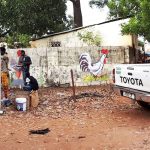 STREET ART A BISSAU: UN MURALES PER PROMUOVERE LA FILIERA AVICOLA