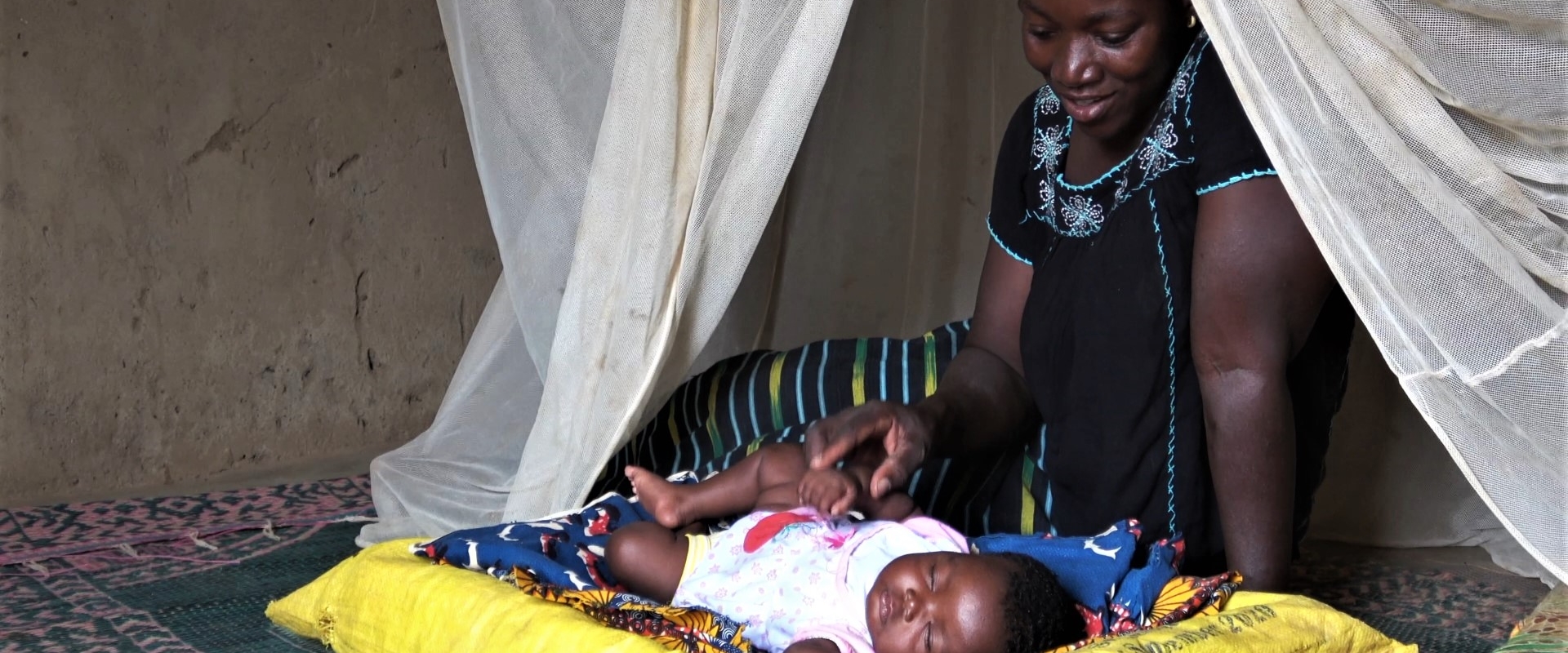 LE DONNE DELLA TERRA Dignità ritrovate in Burkina Faso Mani Tese 2018