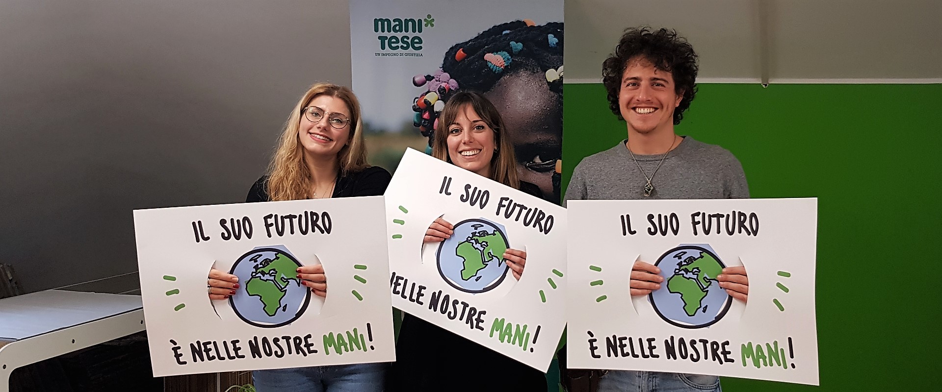 https://www.manitese.it/wp-content/uploads/2019/05/poster-mani-tese-1920x800-2019.jpg