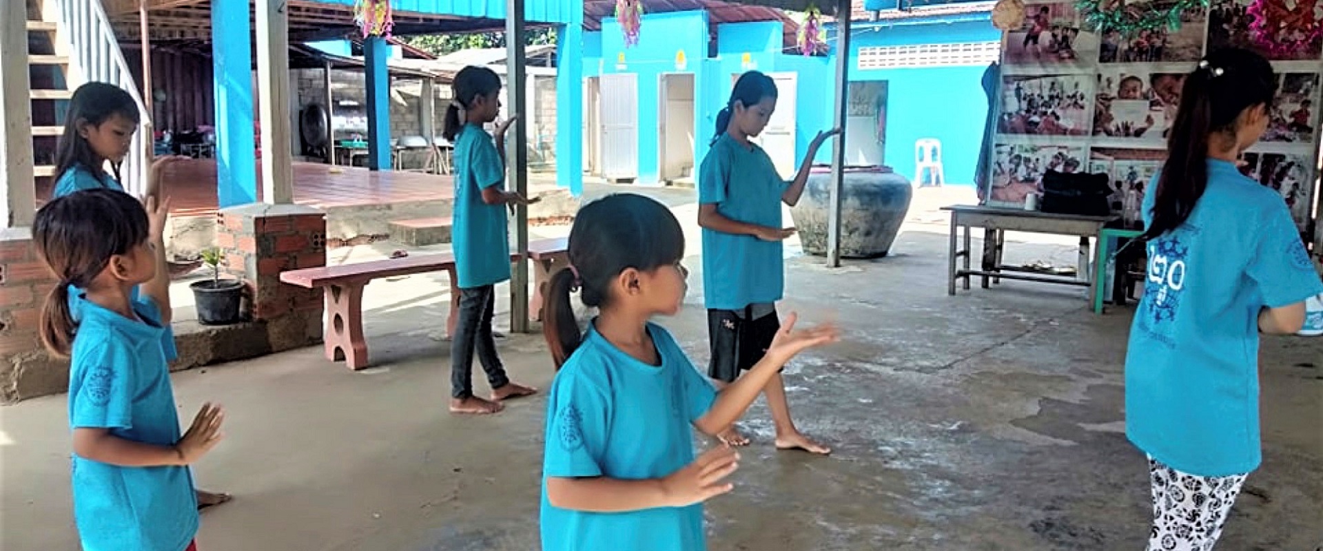 storia bambina vittima abusi cambogia cover mani tese 2020