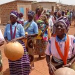 Benin: la gioia delle donne al corteo dell’8 marzo